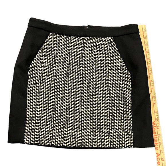 J. Crew Black and White Patterned Wool Skirt | Women's 2 - Picture 7 of 9